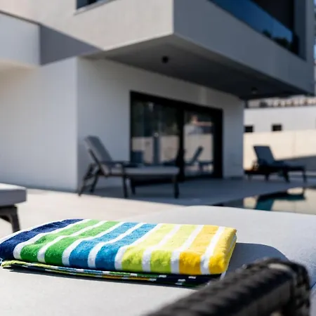 فيلة Istra Relax Rebici